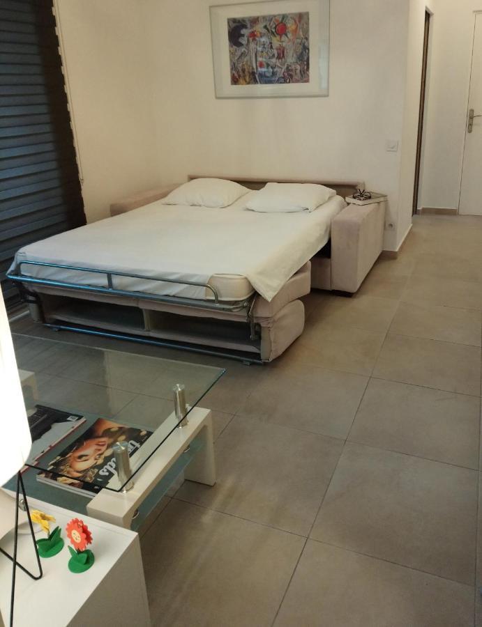Joli Appartement Entre Menton Et Monaco ロクブリュヌ＝カップ＝マルタン エクステリア 写真